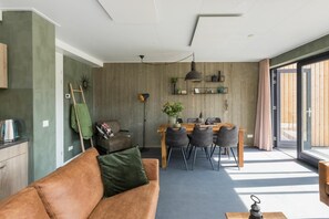 House | Dining - Holiday Home in Vrouwenpolder Near Beach (Vrouwenpolder)