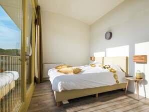 3 bedrooms, individually furnished, bed sheets