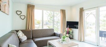 Modern Chalet With Dishwasher, Near the Beach
