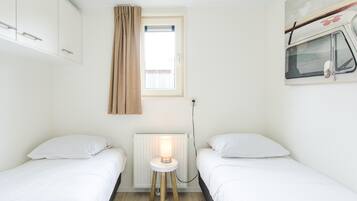 Bungalow | 1 bedroom, individually furnished, bed sheets