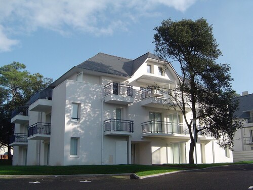 Marine Apartment With Dishwasher in Harbor Town