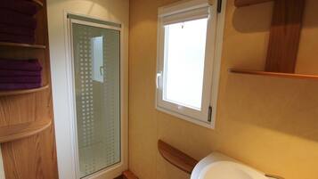 Mobile Home | Bathroom