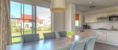 Villa | Dining