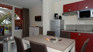 Unclassified image, 3 of 6, button - Cap D'agde Retreat w/ Terrace (Agde)