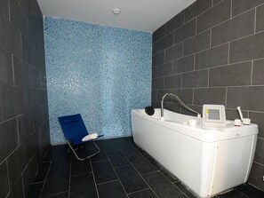 Bathroom - Apartment in Le Barcares With Sea View (Le Barcares)