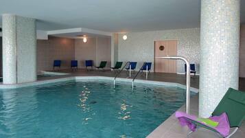 Indoor pool, outdoor pool