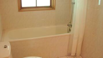 House | Bilik Mandi | Tab mandi