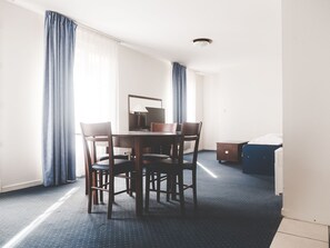 Dining - Tidy Apartment, Located in the Town of Roche-posay (La Roche-Posay)