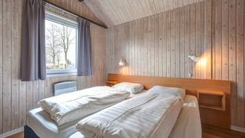 Bungalow | 3 bilik tidur, dilengkapkan perabot secara berasingan, cadar katil