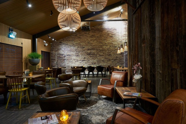 House | Bar (on property)