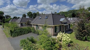Villa | Exterior
