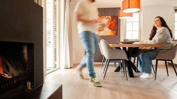 Villa | Dining