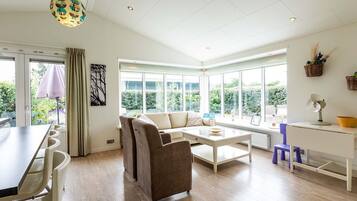 Chalet | Living area