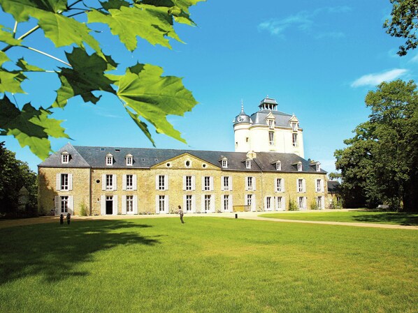 Apartment | Exterior - Castle Apartment Near Breton (Erdeven)