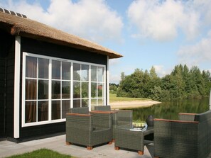 Exterior - Stylish Woodland Chalet (Hoge Hexel)