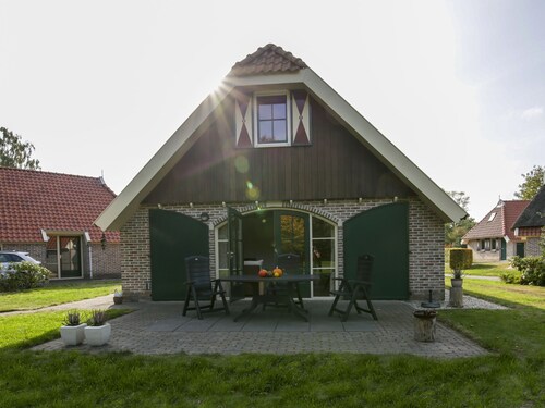 Authentic Holiday Home with Dishwasher near Meppel