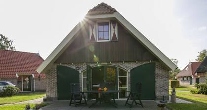 Authentic Holiday Home with Dishwasher near Meppel