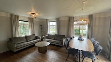House | Living room
