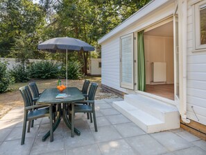 Balcony - Comfortable Chalet With Microwave, in Natural Surroundings (Mierlo)
