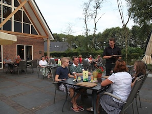 Dining - Detached Chalet With Dishwasher, in a Nature Reserve (Hooghalen)