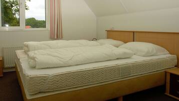 House | 3 bedrooms, individually furnished