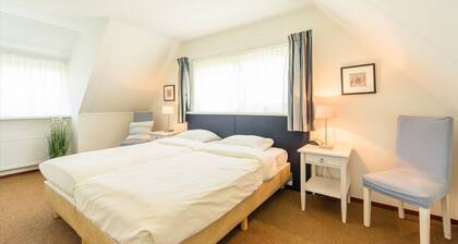 Thatched Villa With two Bathrooms Near the Beach