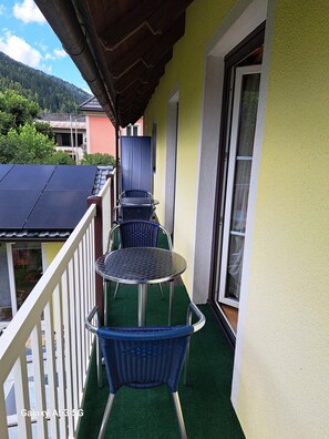 Apartment | Balcony - Cozy Apartment in Feld am See near Ski Slopes (Feld am See)