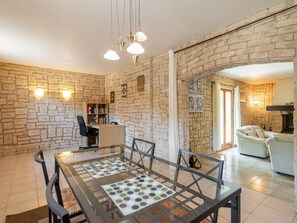 Dining - Luxurious Villa, Close to Chateau De Puisserguier, Plan des Cathares. 3 Bedrooms. 6 Persons (Puisserguier)