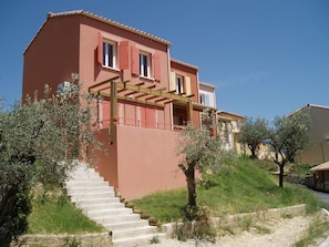 Exterior - Provencal Cottage in the Olive Region of Nyons (Nyons)