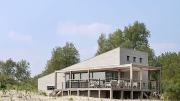 Villa | Exterior