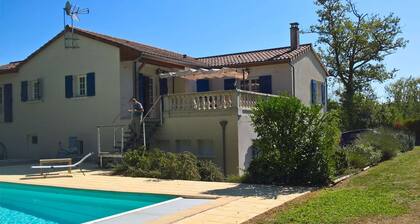 Villa With Garden Near Beautiful Golf Course