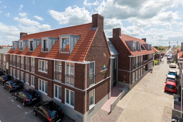 Apartment | Parking | Free self parking
