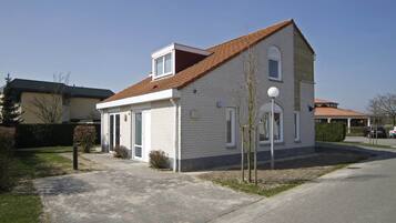 Villa | Exterior