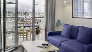 Apartment | Living room - Modern Apartment Near the Beginning of Golfde de Morbihan (Arzon)