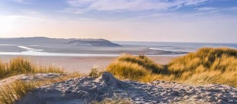 Apartment in De Koog With Free Parking