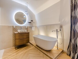 Apartment | Bathroom