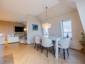 Apartment | Dining - Apartment in Domburg Near the Beach (Domburg)