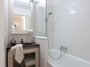 Apartment | Badezimmer | Handtücher
