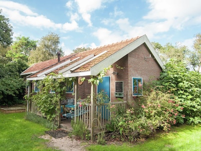 Cozy Holiday Home in Callantsoog With Private Garden