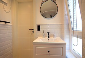 Bungalow | Badezimmer | Handtücher