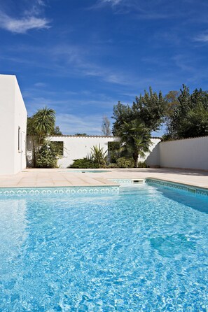 Apartment | Pool - Luxury Apartment With Large Terrace (Mandelieu-La-Napoule)