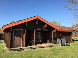Exterior - Cozy Bungalow With a Stove, in a Nature Reserve (Hayingen)