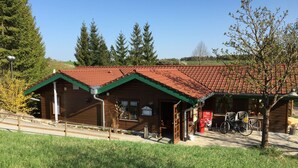 Esterni