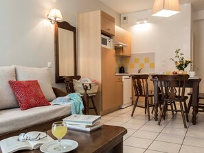 Apartment | Living room - Peaceful Alsace Retreat (Bergheim)