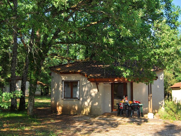 House | Exterior - Cozy House With Covered Terrace (Gramat)
