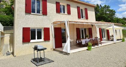 Villa With Guest House, 2 Swimming Pools, and Wide View