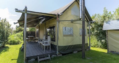 Wonderful Beach Lodge for 8 People near Beach, Sea, & Village of Callantsoog