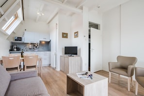 Apartment | Living room