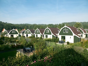 House | Exterior - Nice Holiday Home with Dishwasher near Beach (Schoorl)