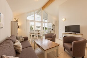 Villa | Living room - Bungalow by the Sea With Sauna in Germany (Sierksdorf)